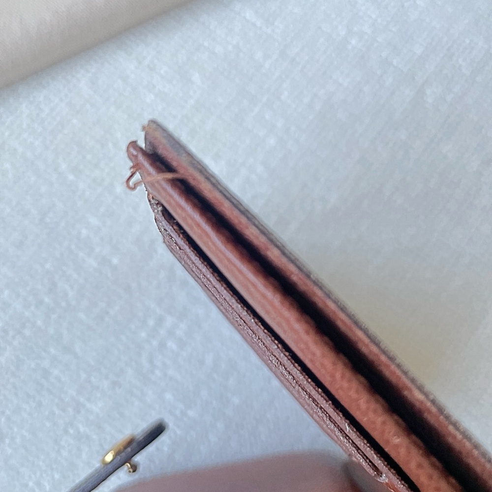 Louis Vuitton Kiss Lock monogram Wallet - Picture 10 of 12